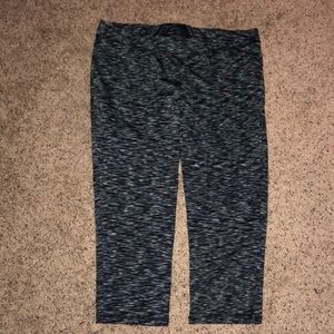Lane Bryant Capri workout leggings